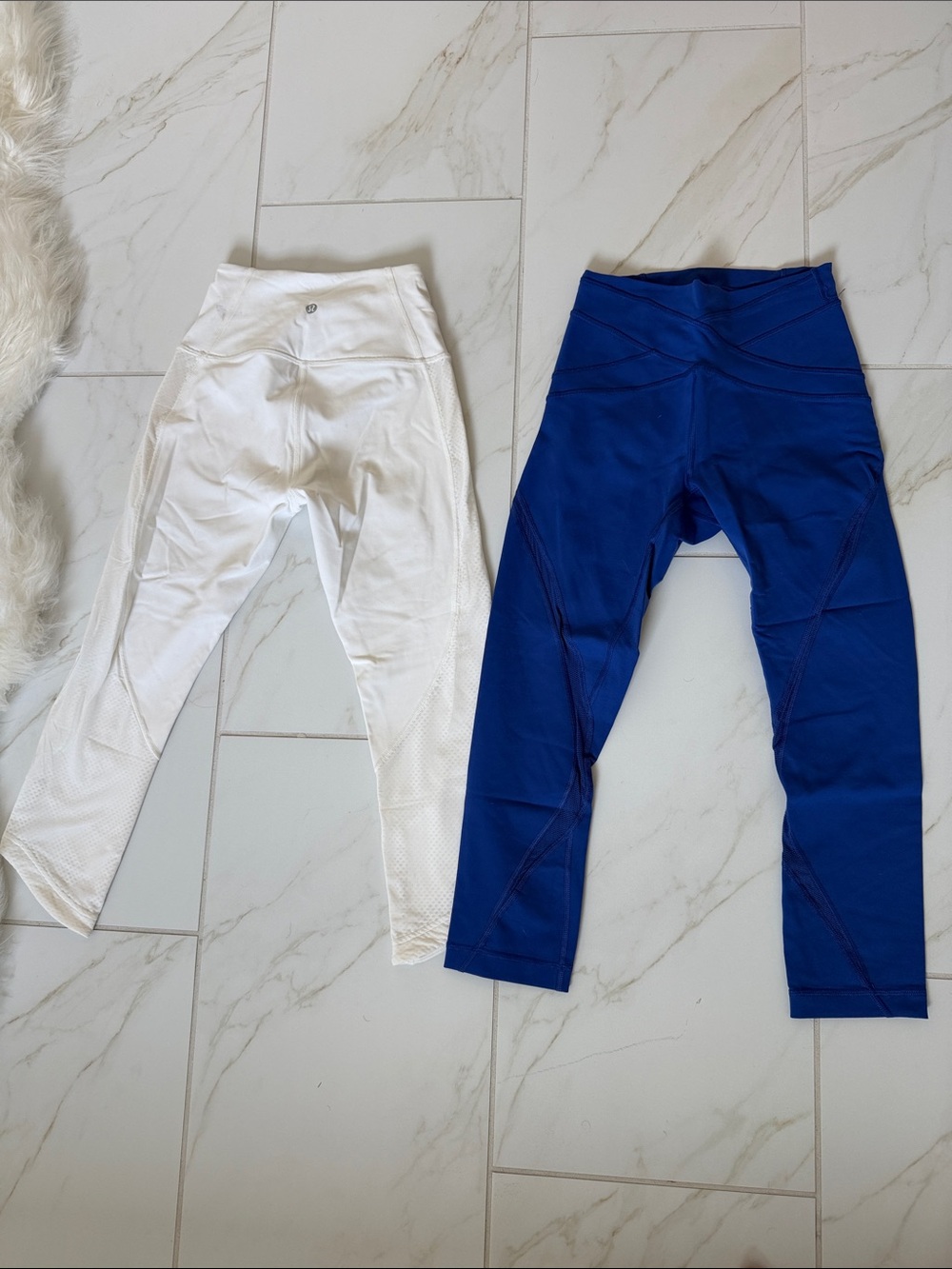 lululemon athletica Women's Crop Leggings in White & Blue